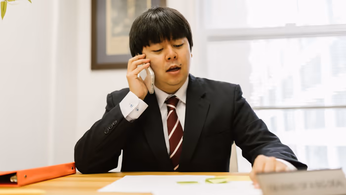 6 Challenges of B2B Customer Service and How You Can Tackle Them