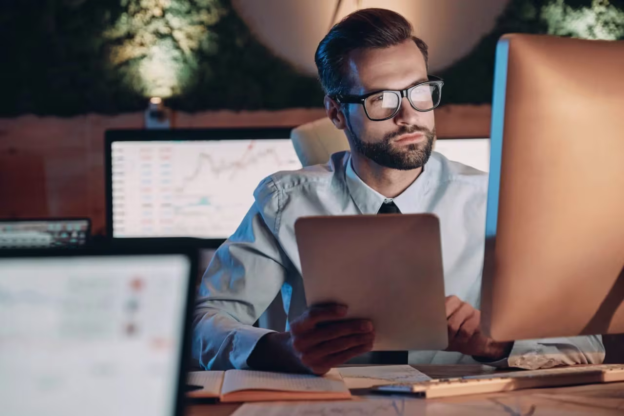 Lead generation team building a qualified sales pipeline