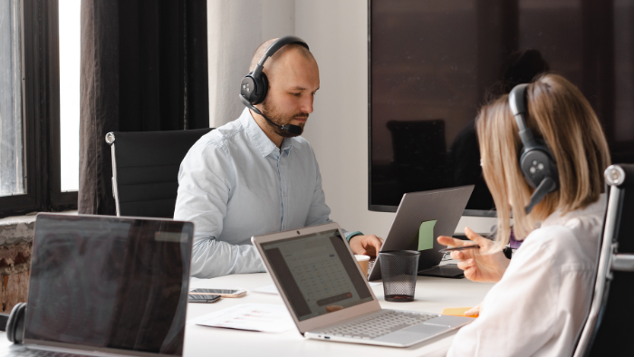 how to monitor call center performance