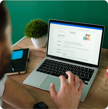 6834bc9957268824d308312f feaures 03.avif